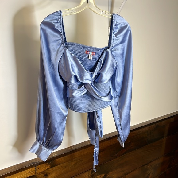 UO Satin Blue Women's Wrap Top Cropped Length- L - Picture 3 of 7